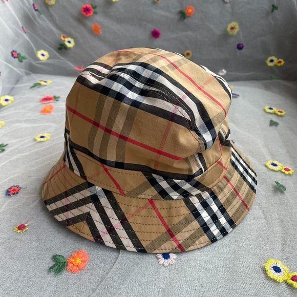 Burberry Women's multi Hat - Picture 1 of 3